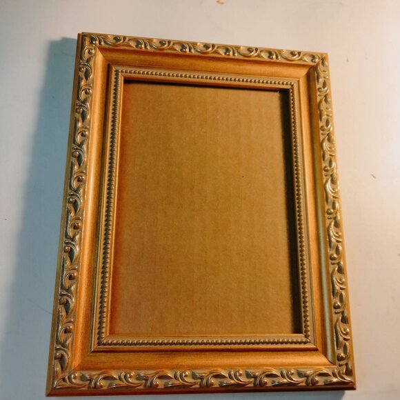 Gold Ornate Picture Frame 5x7 Photos Wall Mount Elegant Regency - Picture 1 of 5